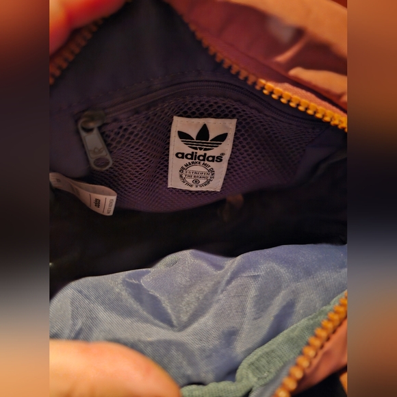 Adidas crossbody bag - Picture 2 of 2